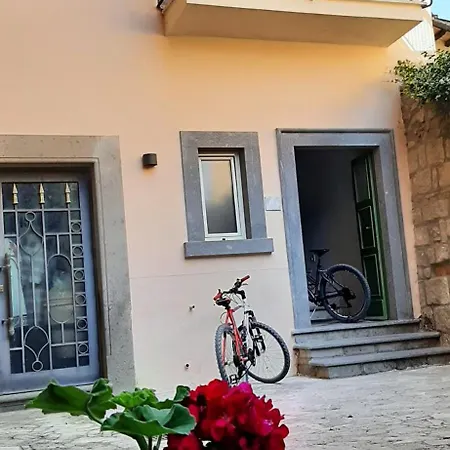 Al22 Di Piazza Del Gesu * Витербо