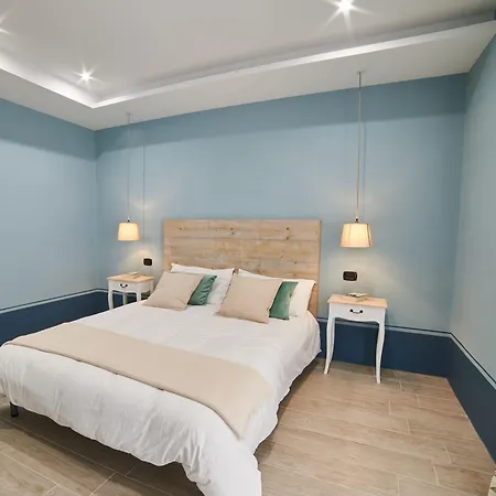 Al22 Di Piazza Del Gesù Affittacamere