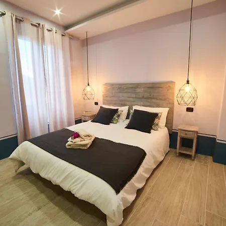 Al22 Di Piazza Del Gesù